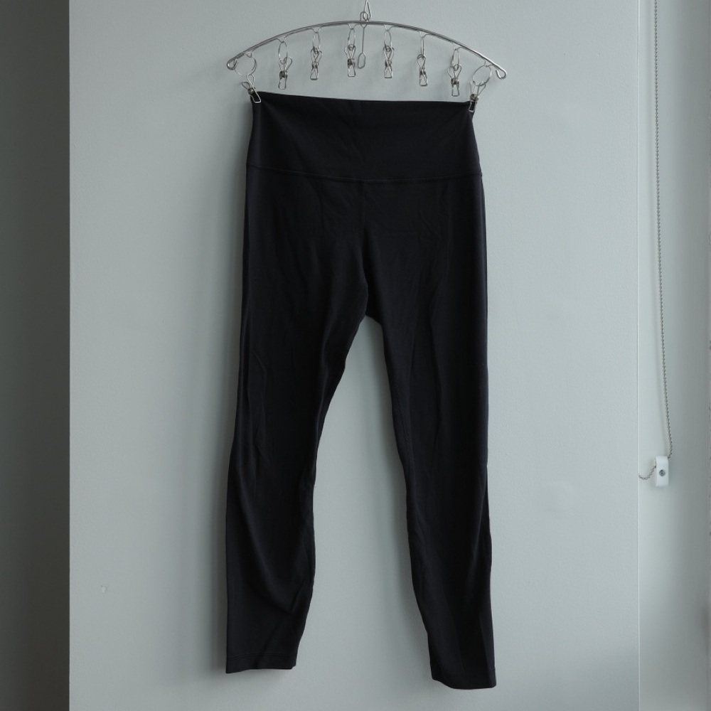 Lululemon Iconic Align Black Leggings 25”